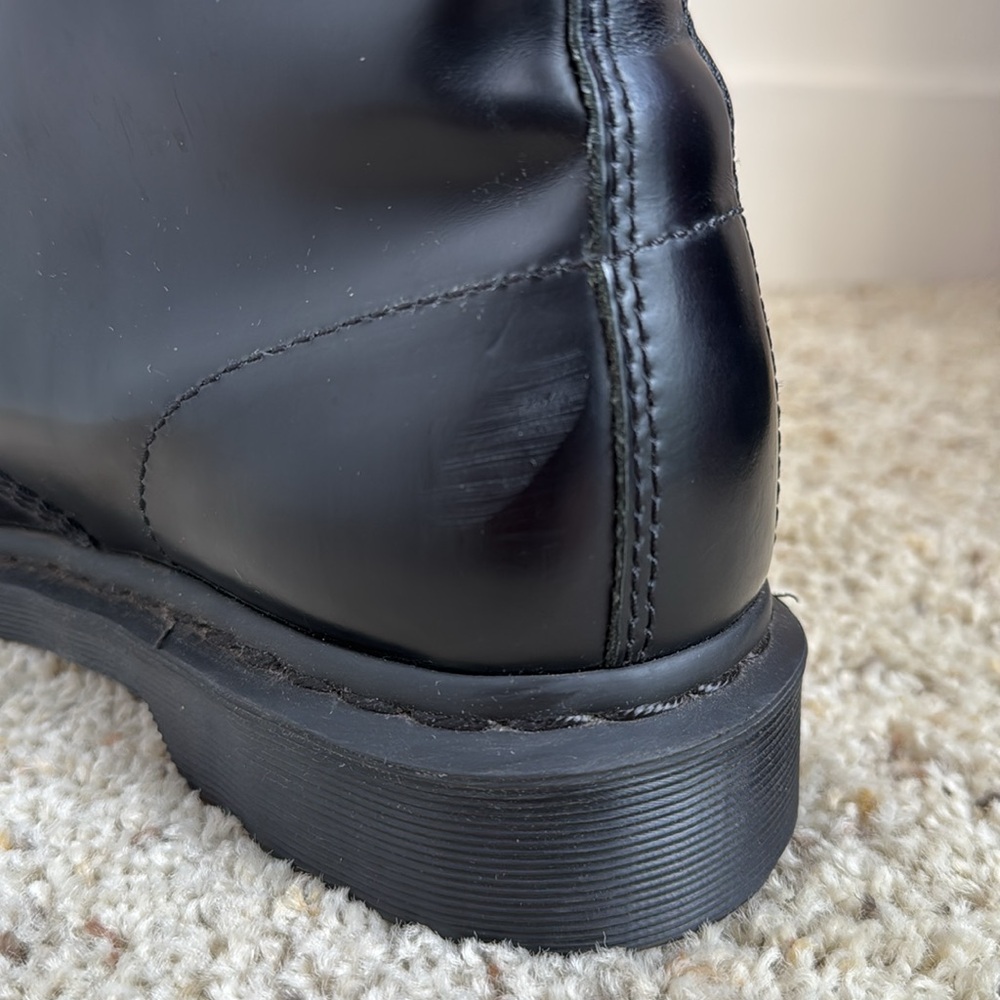 Dr Martens 14353 Black Leather Boots 11 M - Picture 8 of 8